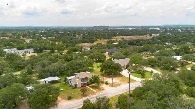 121 W Stonecastle DR, Granite Shoals, TX 78654