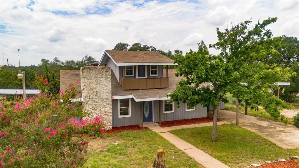 121 W Stonecastle DR, Granite Shoals, TX 78654