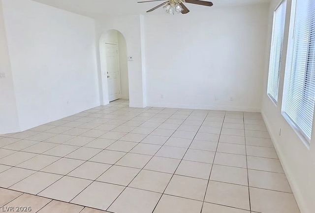 1022 Lone Pine River Avenue, Henderson, NV 89002