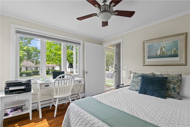 59 Berkley Avenue, Portsmouth, RI 02871