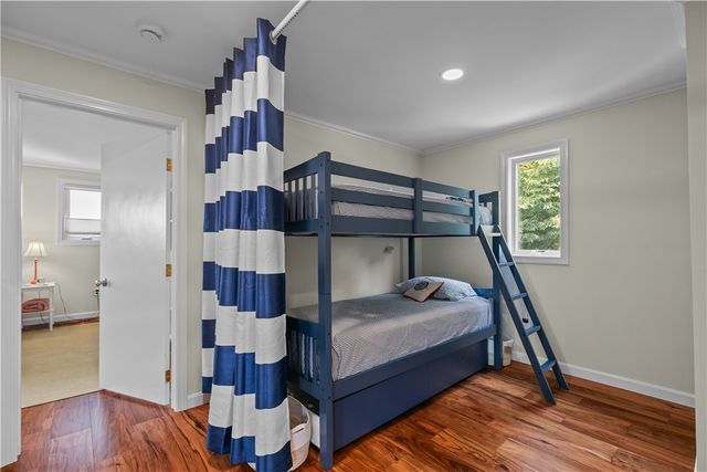 59 Berkley Avenue, Portsmouth, RI 02871