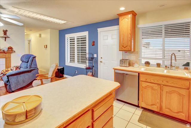 1069 E 5600 S, South Ogden, UT 84405