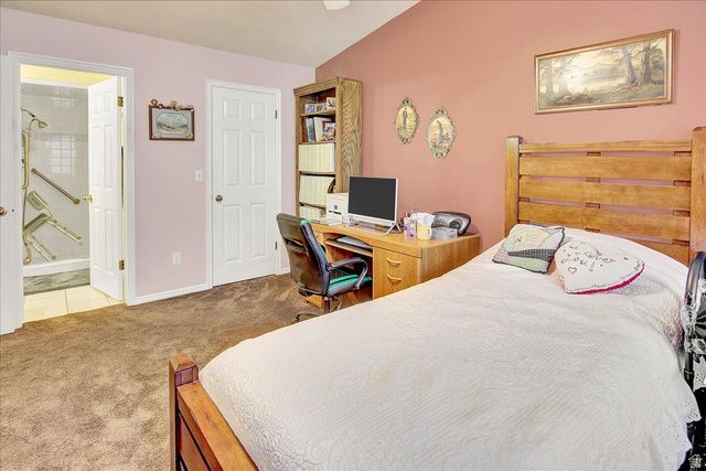 1069 E 5600 S, South Ogden, UT 84405