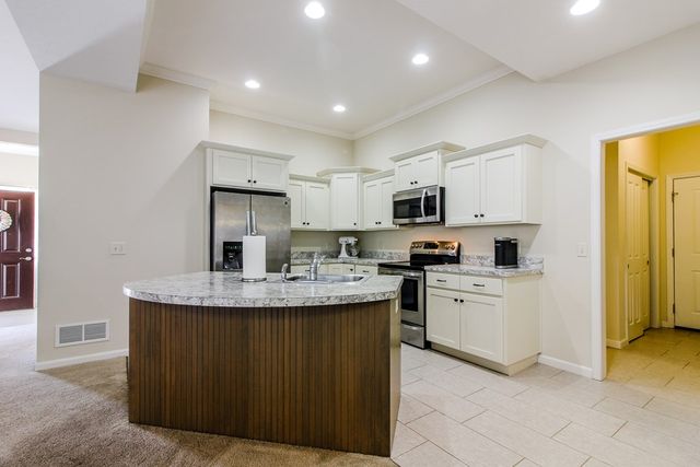 1576 S Bridgewater Way, Mansfield, OH 44906