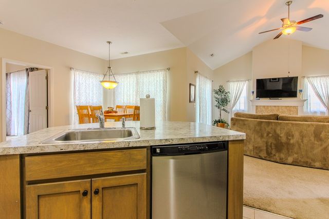 1576 S Bridgewater Way, Mansfield, OH 44906