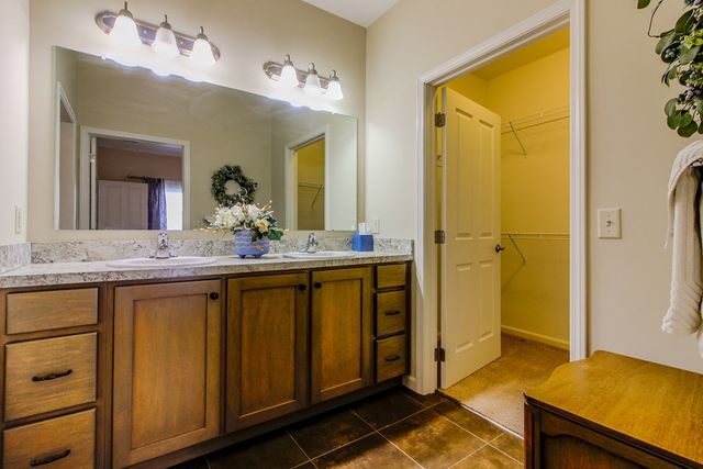 1576 S Bridgewater Way, Mansfield, OH 44906