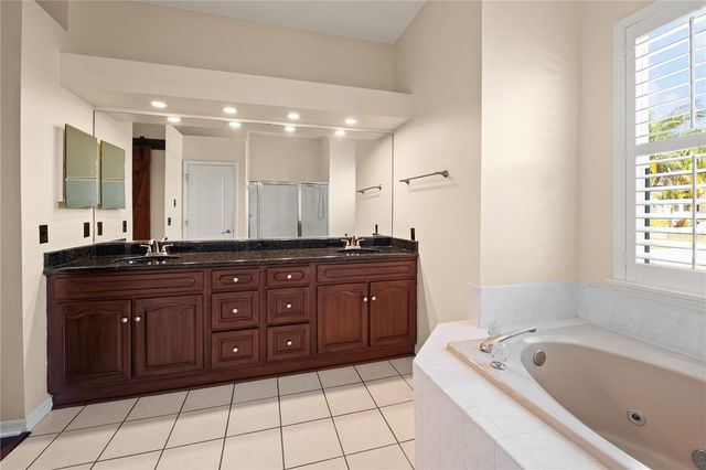 9912 CHRIS CRAFT COURT, Tampa, FL 33615