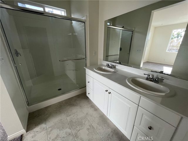 913 E 2nd Street, Santa Ana, CA 92701