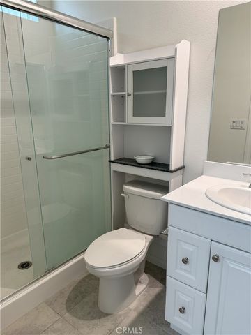 913 E 2nd Street, Santa Ana, CA 92701