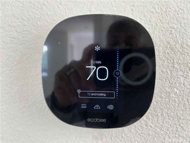 913 E 2nd Street, Santa Ana, CA 92701