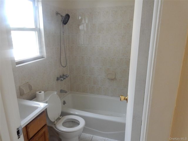 222 N 6th Avenue, Mount Vernon, NY 10550