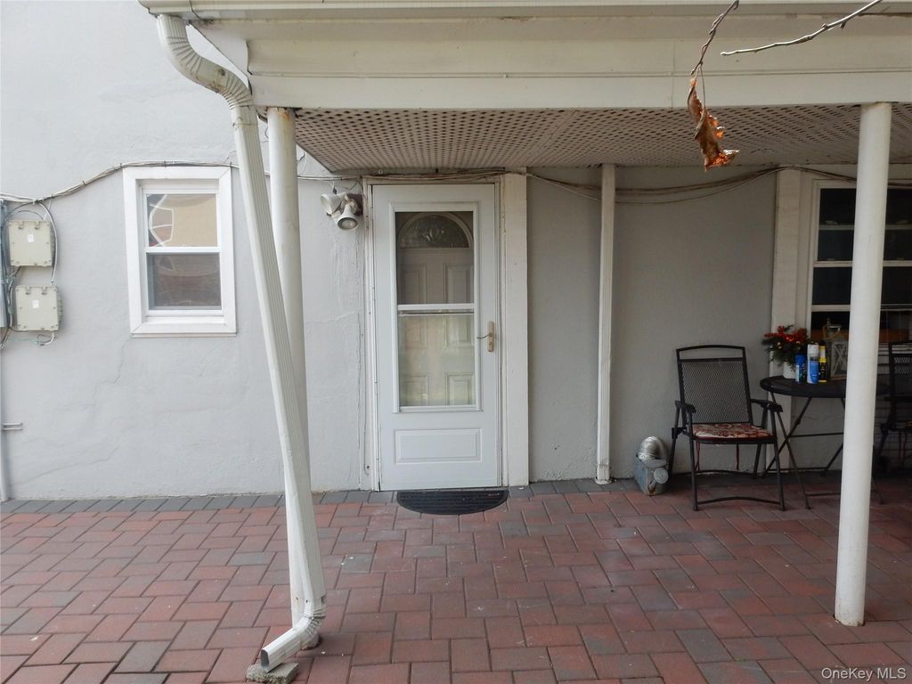 222 N 6th Avenue, Mount Vernon, NY 10550