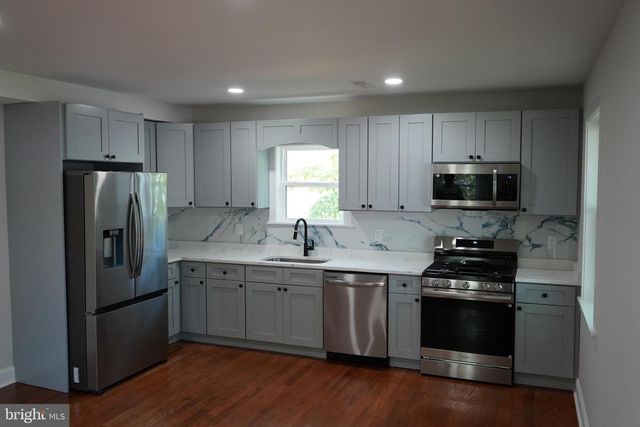 111 MOHICAN DR, Oxon Hill, MD 20745