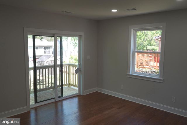 111 MOHICAN DR, Oxon Hill, MD 20745