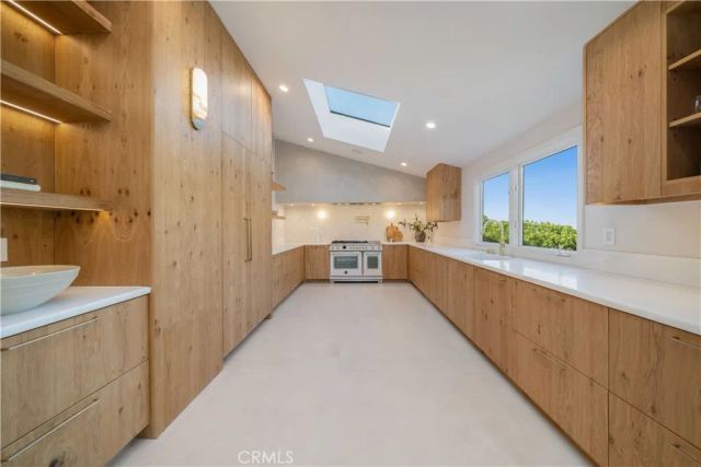 3636 Camino De La Cumbre, Sherman Oaks, CA 91423