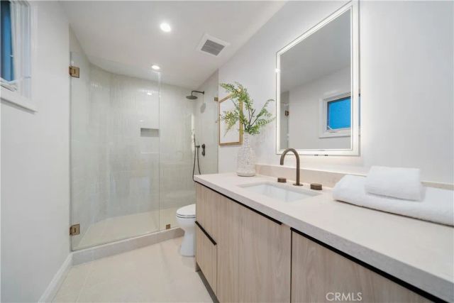 3636 Camino De La Cumbre, Sherman Oaks, CA 91423