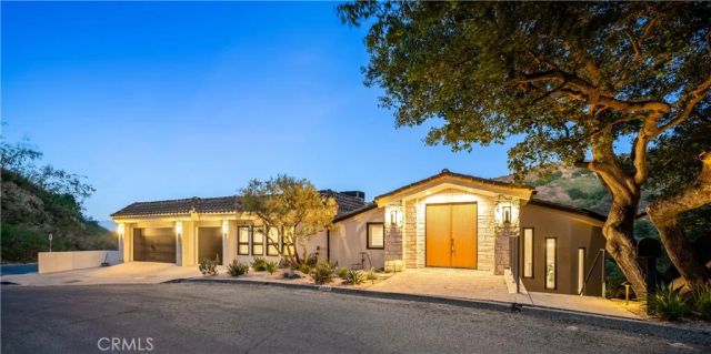 3636 Camino De La Cumbre, Sherman Oaks, CA 91423