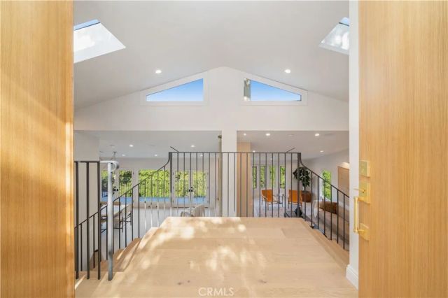 3636 Camino De La Cumbre, Sherman Oaks, CA 91423