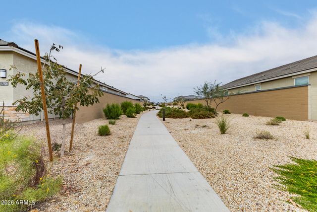 17741 W MISSION Lane, Waddell, AZ 85355