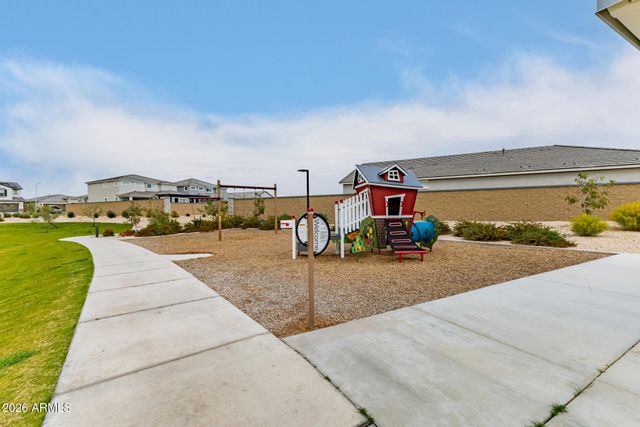 17741 W MISSION Lane, Waddell, AZ 85355