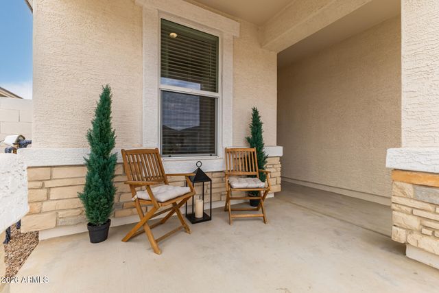 17741 W MISSION Lane, Waddell, AZ 85355