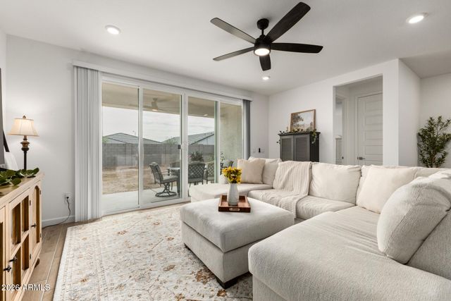 17741 W MISSION Lane, Waddell, AZ 85355