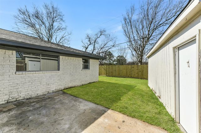 11022 Sageberry Drive, Houston, TX 77089