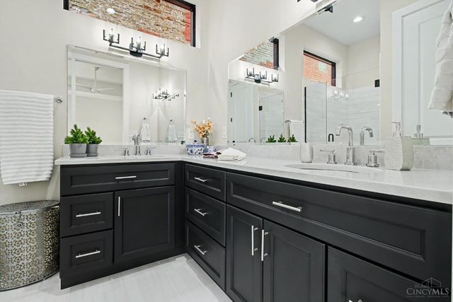 148 Mulberry Street, Cincinnati, OH 45202