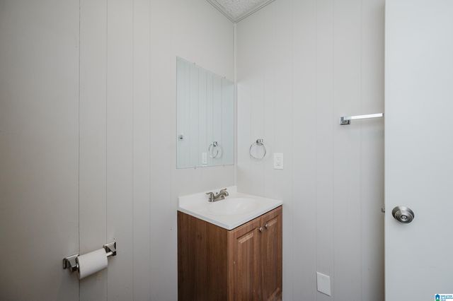 1521 HERON DRIVE, Birmingham, AL 35214