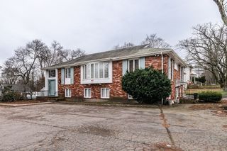 572 Pleasant Street, Brockton, MA 02301