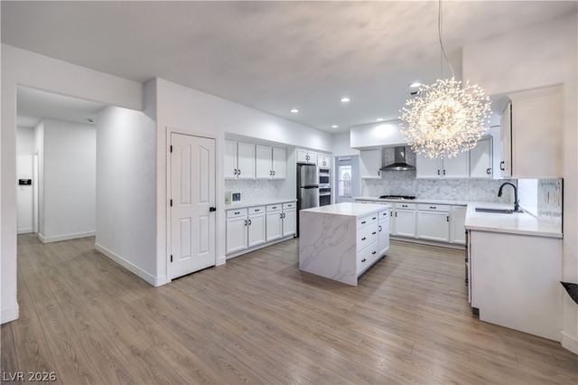 8336 Sedona Sunrise Drive, Las Vegas, NV 89128