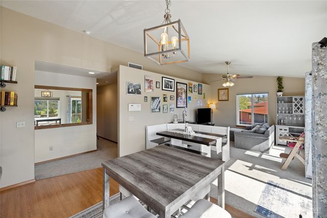591 W Shelton Valley Road, Shelton, WA 98584