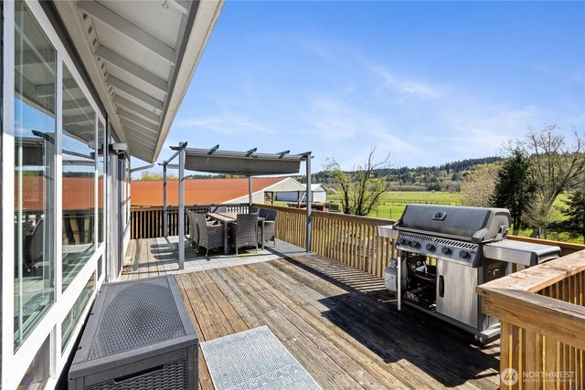 591 W Shelton Valley Road, Shelton, WA 98584