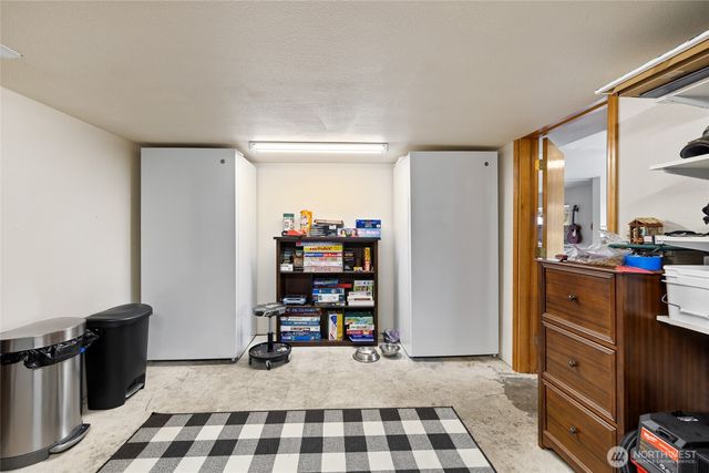 591 W Shelton Valley Road, Shelton, WA 98584