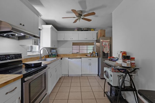 153 SE 7th Street G-1, Deerfield Beach, FL 33441