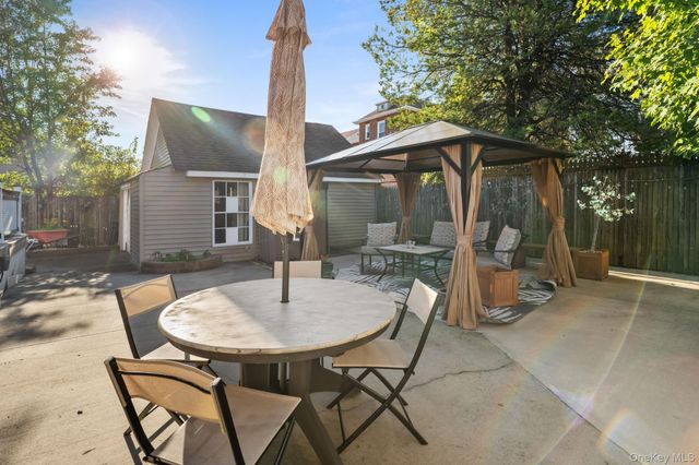 3210 Country Club Road, Bronx, NY 10465