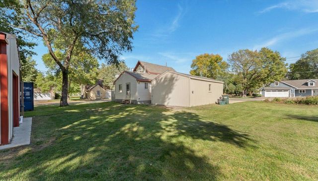 205 Grant Avenue SW, Richmond, MN 56368