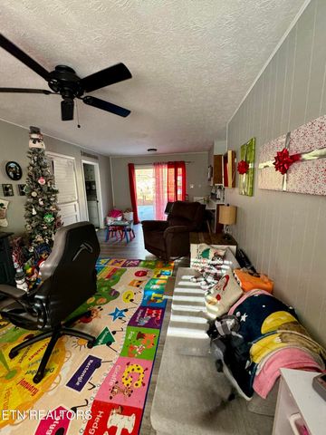 1310 Foust Carney Rd, Powell, TN 37849