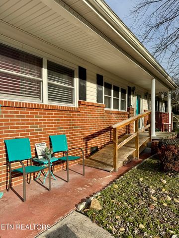 1310 Foust Carney Rd, Powell, TN 37849