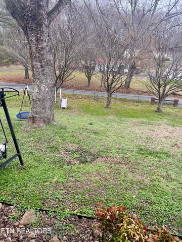 1310 Foust Carney Rd, Powell, TN 37849