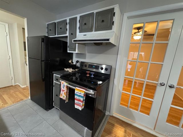 966 Bloomfield Village Boulevard G, Auburn Hills, MI 48326