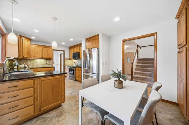 912 Colony Way, Columbus, OH 43235
