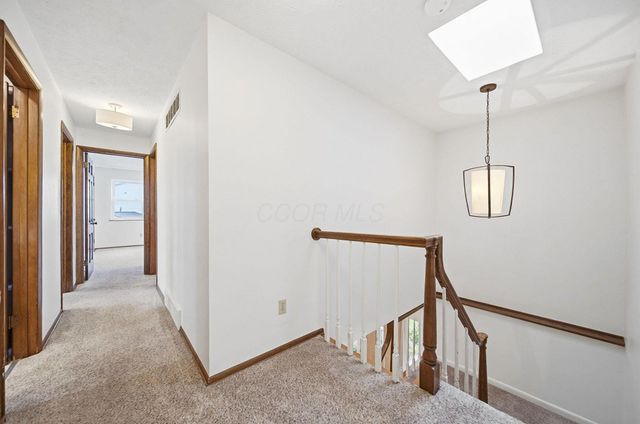 912 Colony Way, Columbus, OH 43235