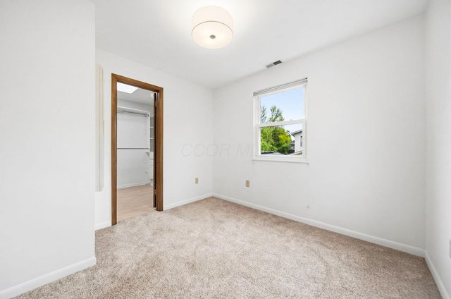 912 Colony Way, Columbus, OH 43235