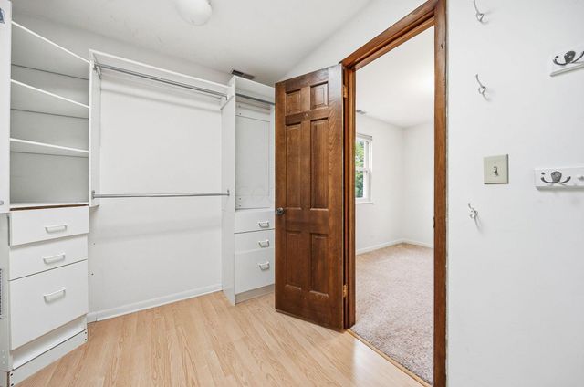 912 Colony Way, Columbus, OH 43235