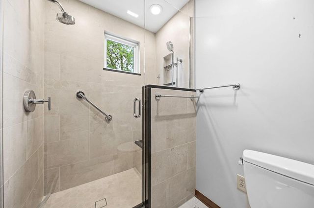 912 Colony Way, Columbus, OH 43235