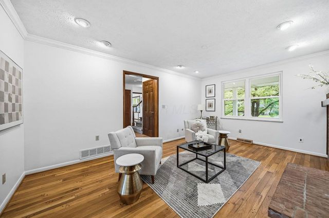 912 Colony Way, Columbus, OH 43235