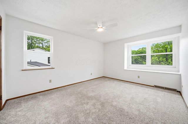 912 Colony Way, Columbus, OH 43235