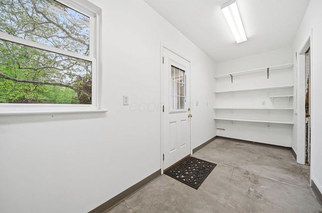 912 Colony Way, Columbus, OH 43235