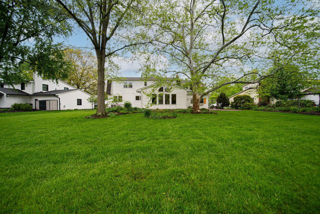 912 Colony Way, Columbus, OH 43235